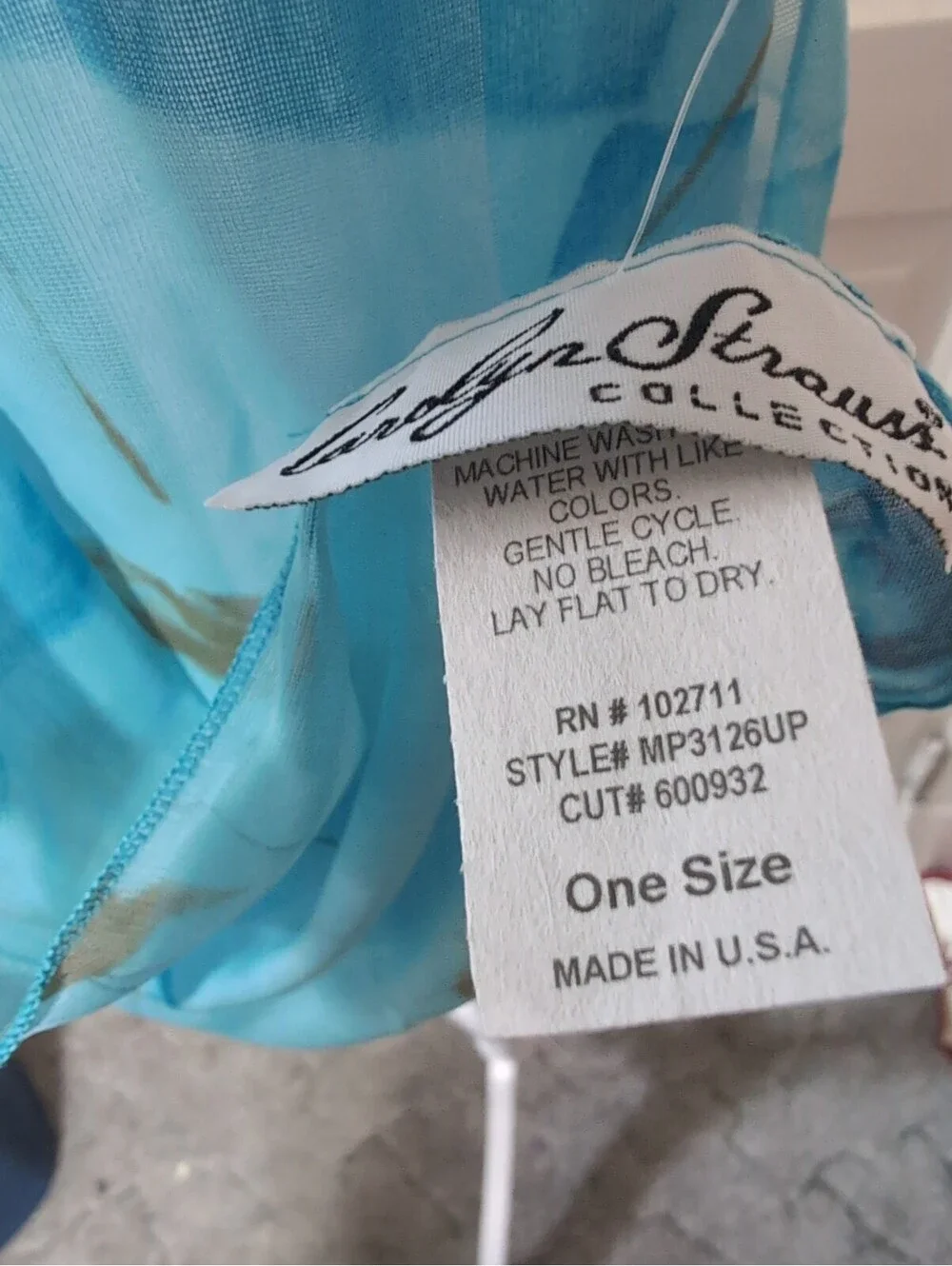 Vtg CAROLYN STRAUSS Scarf Blue Floral Pattern NWT Deadstock USA 62x12(1562)E